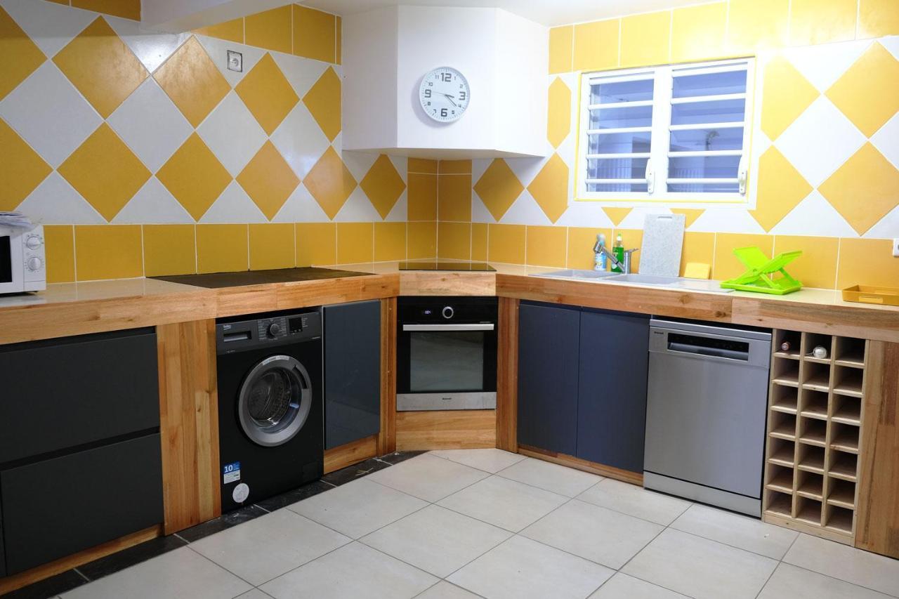 Acajou Apartment แซ็งต์-ลูซ ภายนอก รูปภาพ